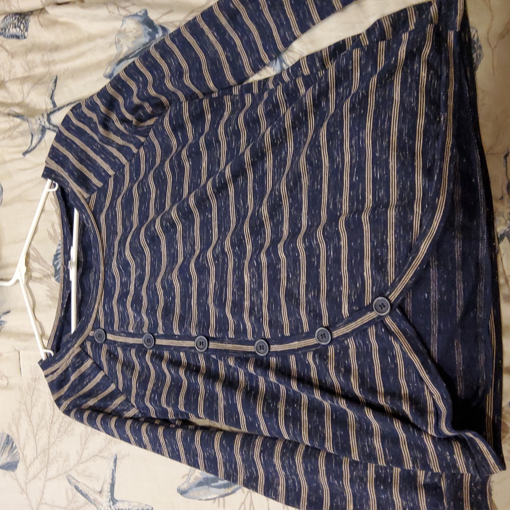 Maurices size L sweater